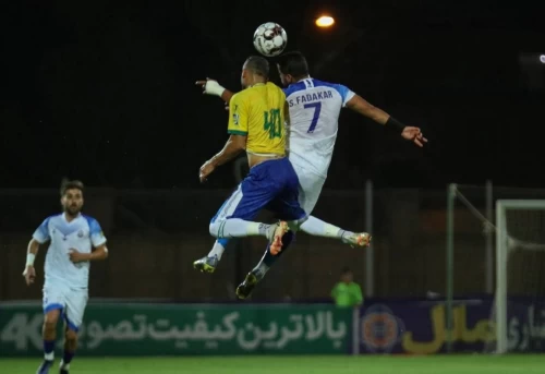 گزارش زنده: ملوان 0 - 0 صنعت نفت