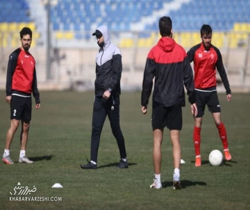 ۲ بازیکن جدید در آستانه سرخپوش شدن/ زمان رونمایی از خریدهای جدید پرسپولیس مشخص شد