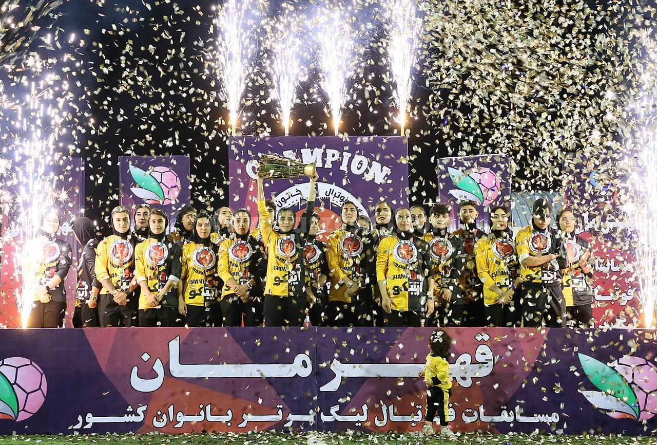 جشن باشکوه بهترین تیم زنان ایران (عکس)