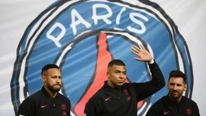 حمله تند لاپورتا به PSG؛ بازیکنان را به بردگی می‌گیرد