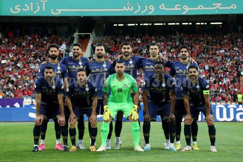 اعتراض گل‌گهری به استفاده لیدر پرسپولیس از بلندگو