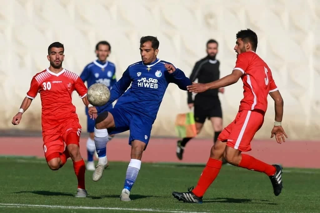 استقلال امروز از پرسپولیس جام می‌خواهد