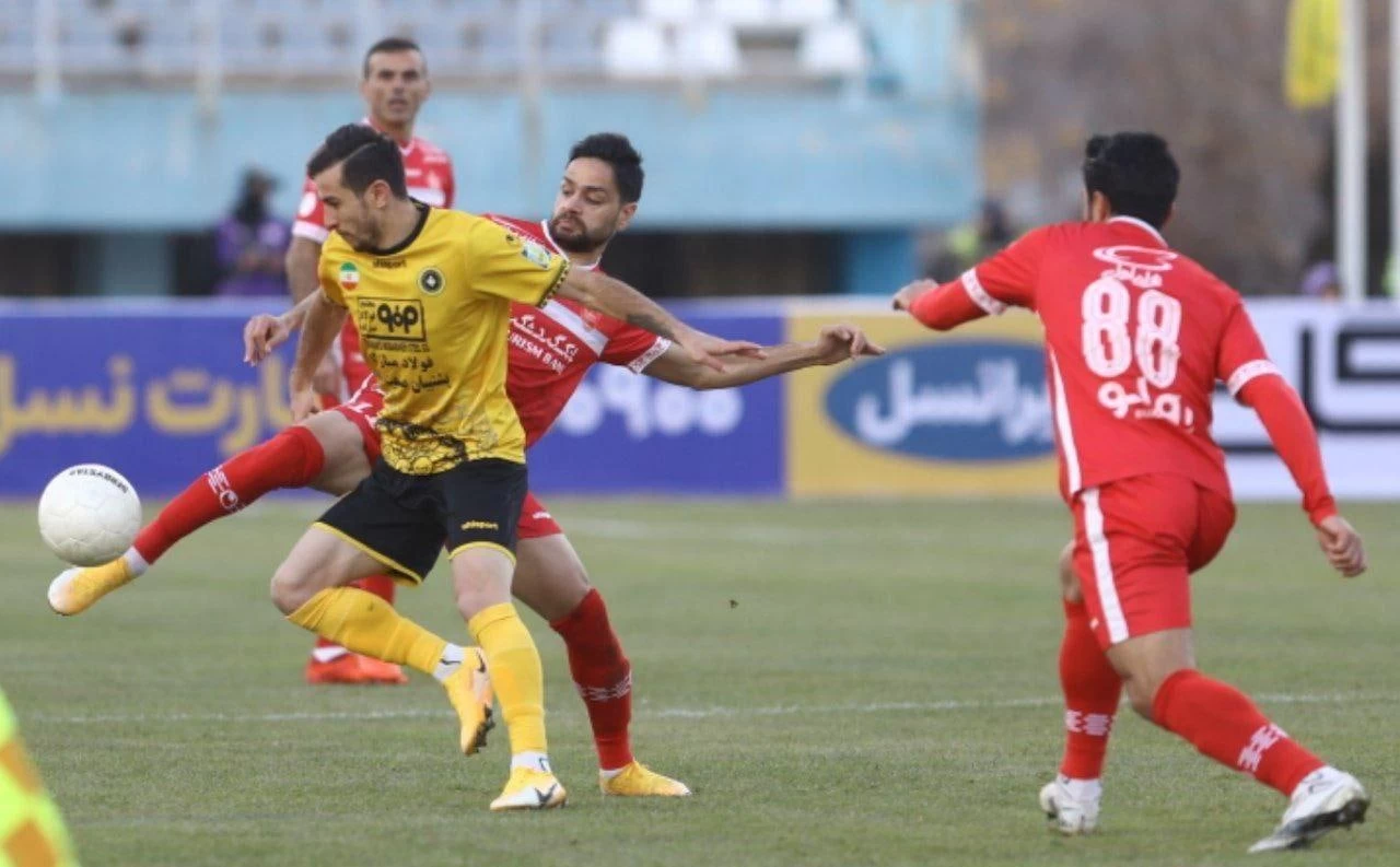 مهره های مازاد یحیی گل محمدی، قهرمانی را از پرسپولیس گرفتند!