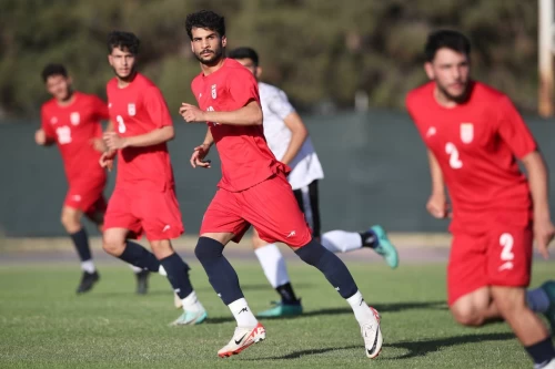 تیم فوتبال جوانان ایران راهی قرقیزستان شد