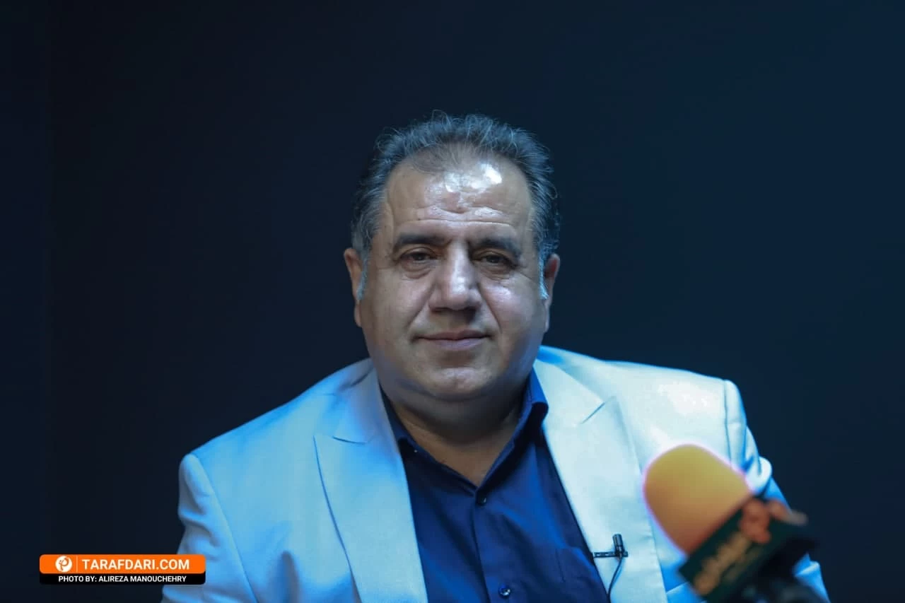 واکنش علی خسروی به صحبت های یحیی گل‌ محمدی: مگر می توانم واقعیت را نگویم؟