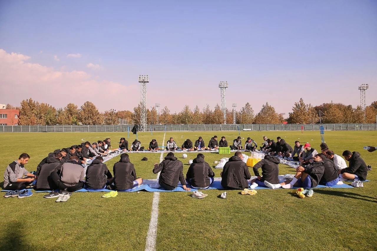 دورهمی کی روش و ملی پوشان؛ تیم ملی سیزده بدری شد!