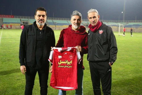 یاغی کوچک در اردوگاه پرسپوليس آفتابی شد