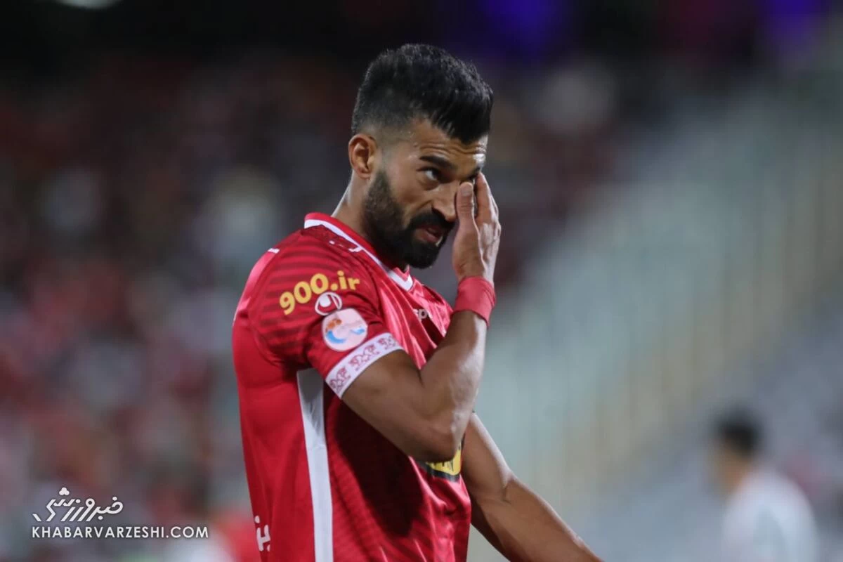 حمله شدید هواداران پرسپولیس به یک بازیکن/ تو پولکی و دروغگو هستی!