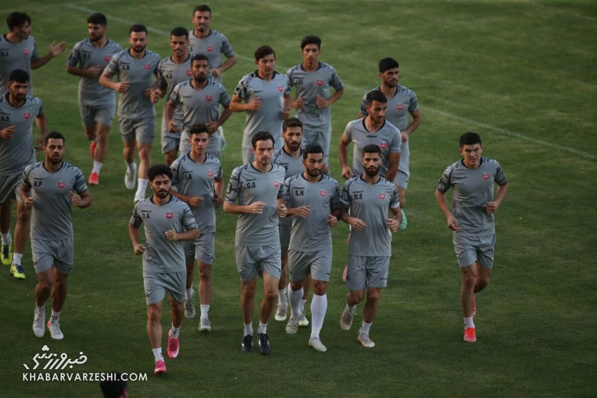 عکس| بازگشت ستاره پرسپولیس به تمرینات/ فوتبال درون تیمی برنامه شاگردان گل محمدی