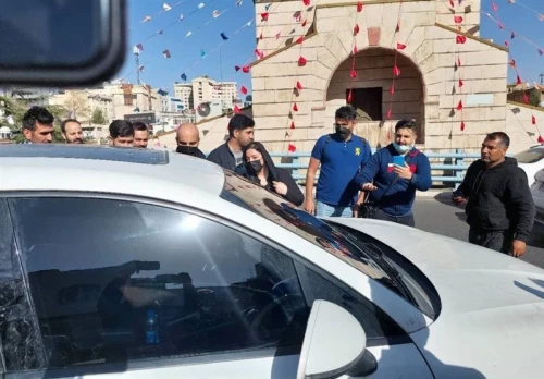 عکس| فرهاد مجیدی در سازمان لیگ محاصره شد!