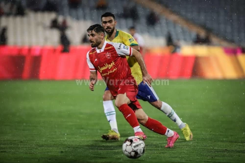 بغض عمری و ورزشگاه آزادی همزمان ترکید!