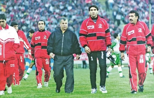 پروین جام‌های تاریخی پرسپولیس را پس می‌دهد!