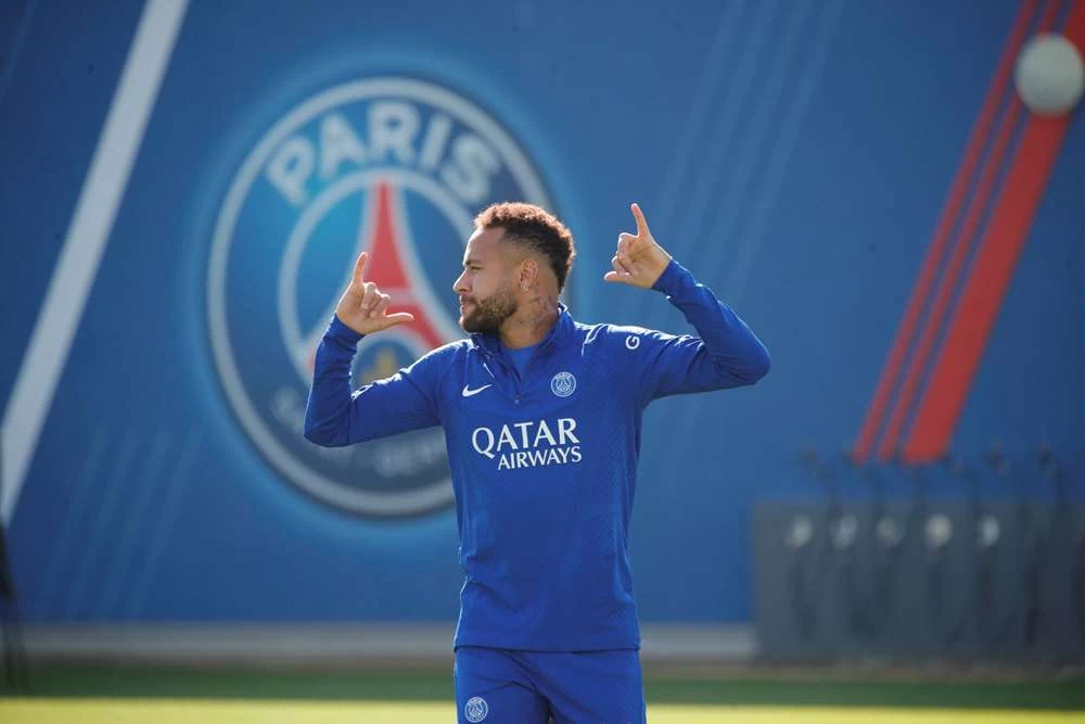 حمله اسطوره هلندی‌ها به نیمار بعد از توقف PSG