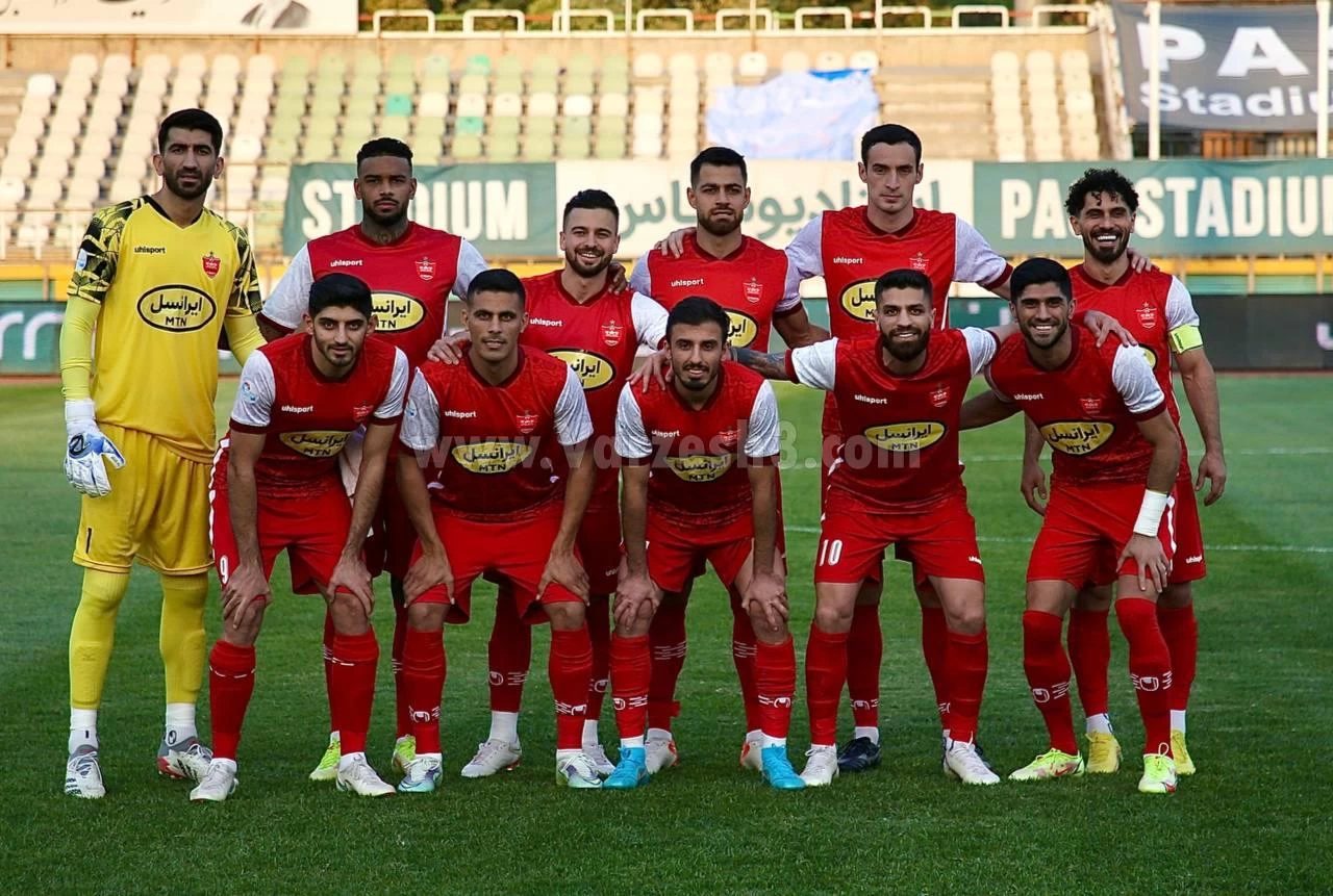 پرسپولیس با چارتر راهی اصفهان می‌شود