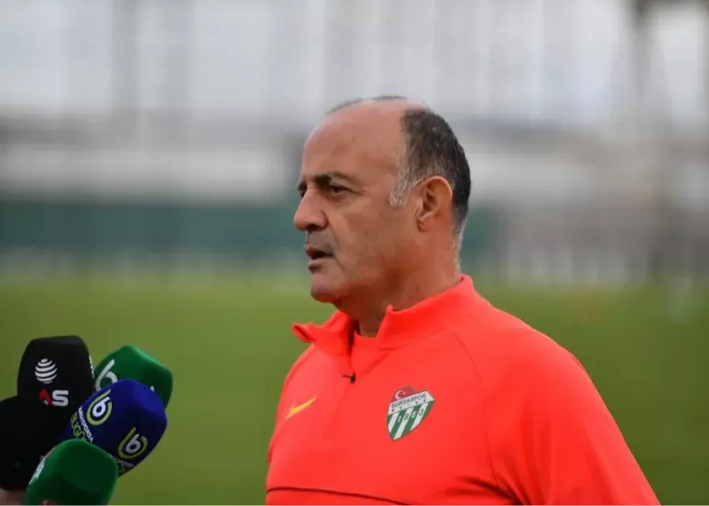 دستیار ترکیه ای سهراب امشب در ایران